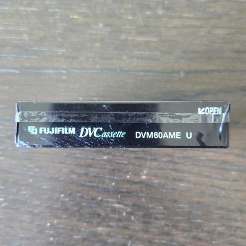 Fujifilm Mini DV 60/90 Min Digital Video Cassette Tape DVM60 ME New Sealed